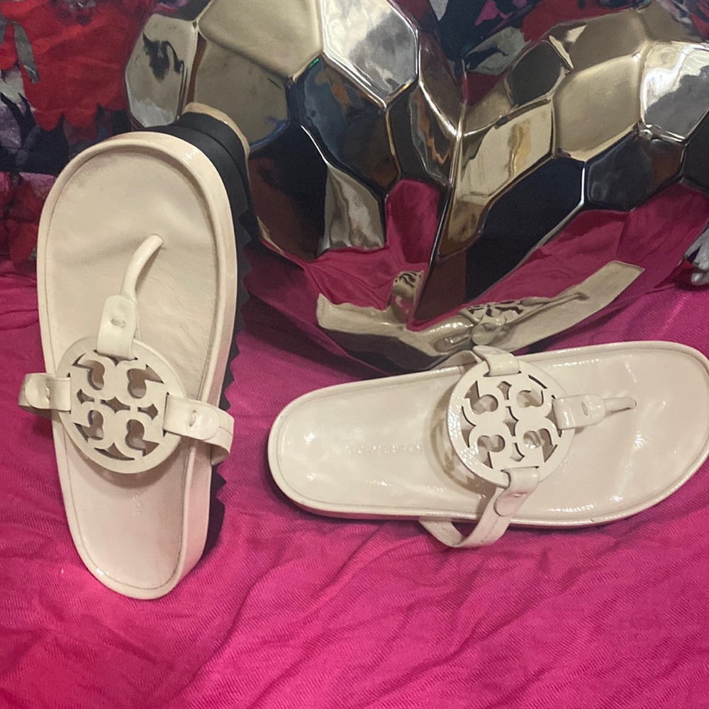 Tory Burch Miller Cloud Lug Sandel